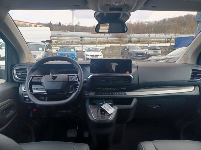 Peugeot Traveller, Peugeot Traveller Allure Long 2.0 BHDi 180 EAT8, barva šedá