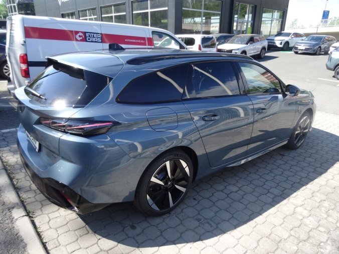 Peugeot 308, Peugeot 308 SW GT Elektromotor 115 kW / 156 k (Baterie 58 kWh), barva modrá