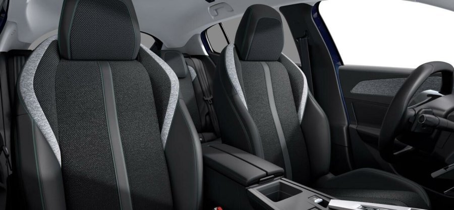 Peugeot 408, Peugeot 408 ALLURE HYBRID 145 e-DCS6, barva modrá