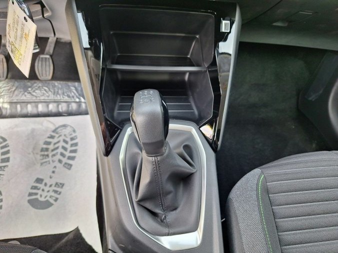 Peugeot 208, Peugeot 208 Style PureTech 100k MAN5, barva žlutá