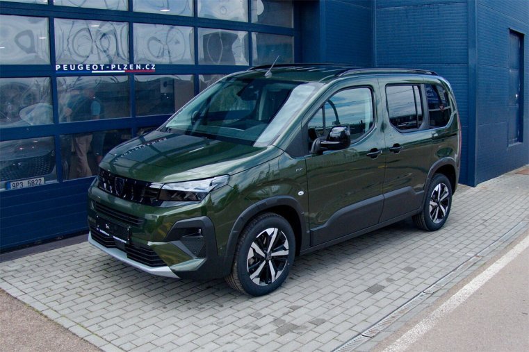 Peugeot Rifter, Peugeot Rifter GT BlueHDi 130 S&S EAT8, barva zelená