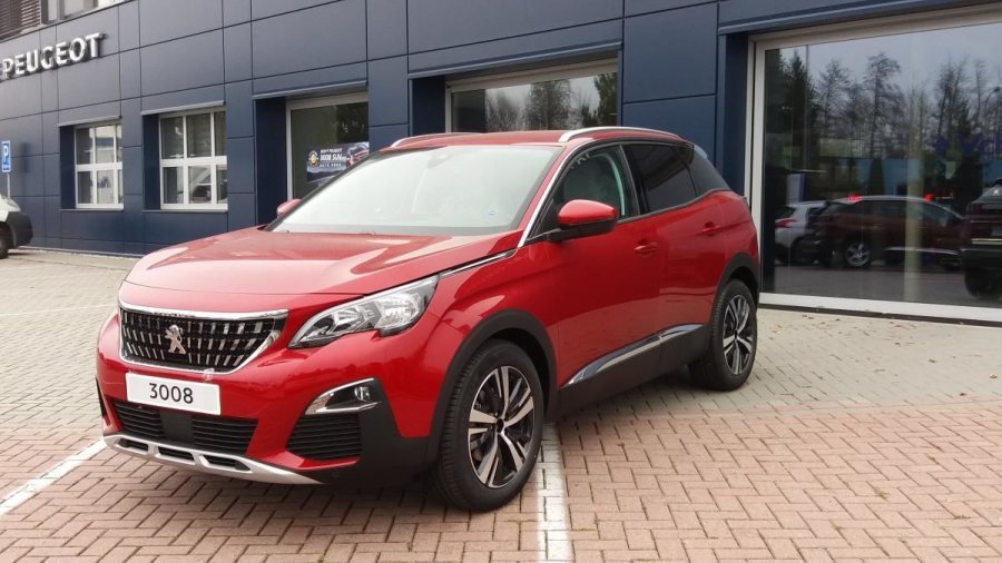 Peugeot 3008, 1.2 PureTech ALLURE 130k, barva červená