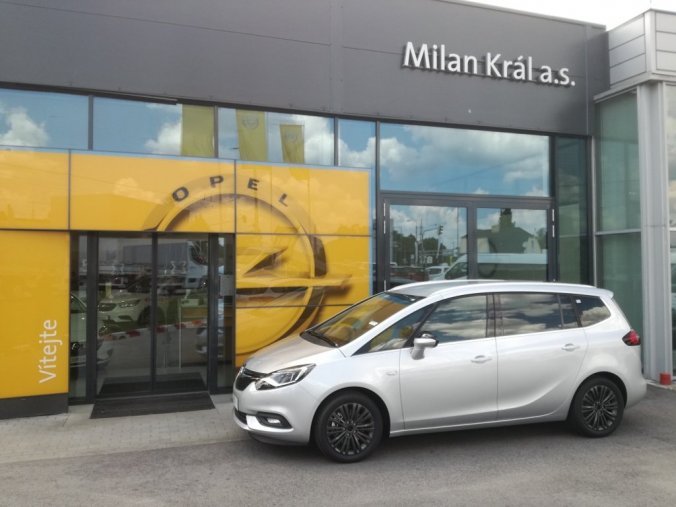 Opel Zafira, Plus 1.6 Turbo 125kW, barva stříbrná