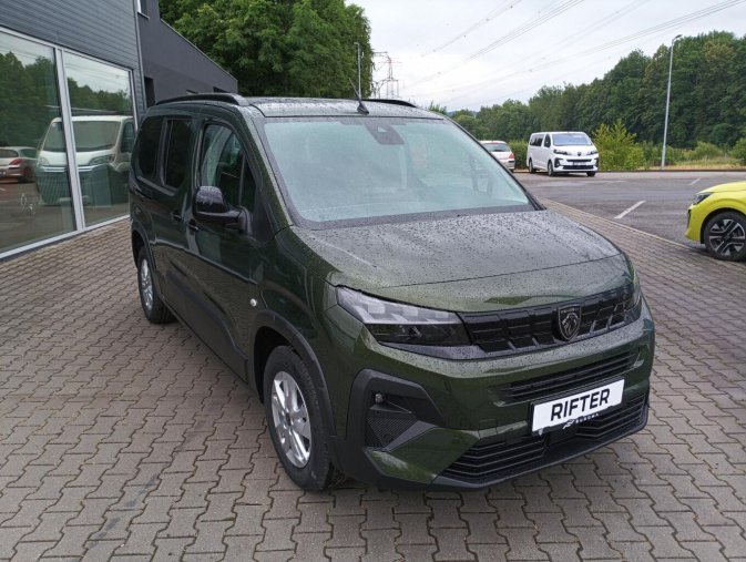 Peugeot Rifter, Peugeot Rifter LONG ALLURE BHDi 130 EAT8 N1, barva zelená