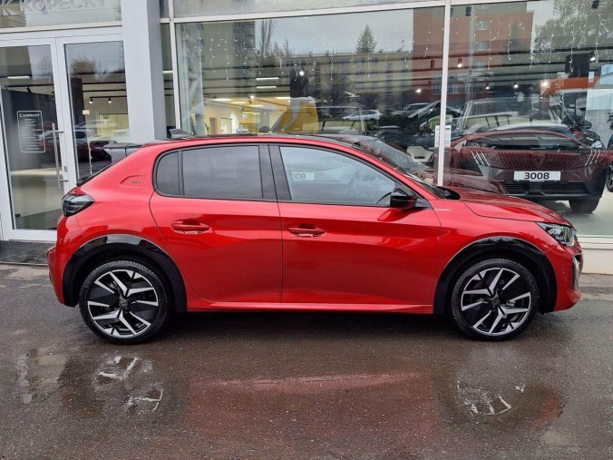 Peugeot 208, Peugeot 208 GT Hybrid 145 e-DCS6, barva červená