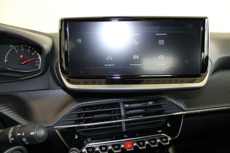 Peugeot 2008, Peugeot 2008 STYLE PureTech 100 S&S MAN6, barva bílá