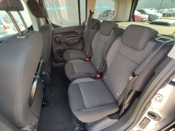 Peugeot Rifter, Peugeot Rifter GT 1.5 HDI 130k AUT8, barva stříbrná