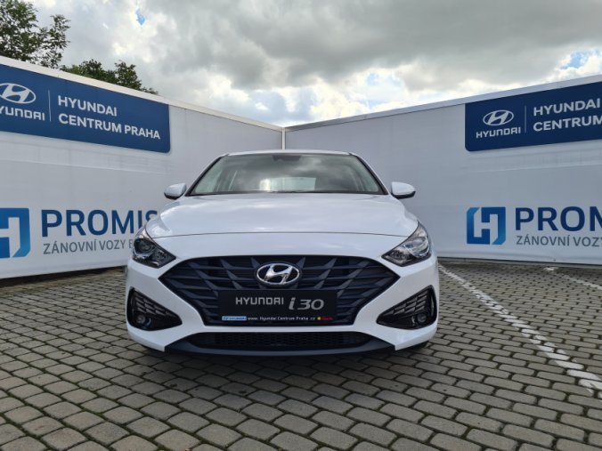 Hyundai i30, 1,5i 81 kW MT, barva bílá