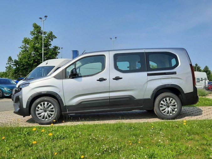 Peugeot Rifter, Peugeot Rifter LONG ALLURE 1,5 BHDi 130k EAT8, barva šedá