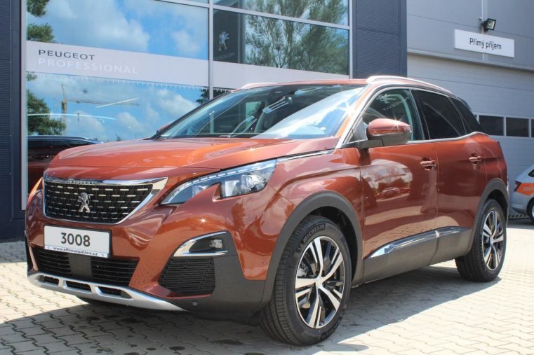 Peugeot 3008, ALLURE 1.2 96kW AT8, barva oranžová