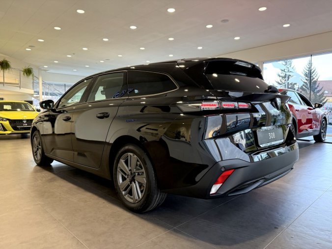 Peugeot 308, Peugeot 308 SW STYLE HYBRID 145k, Automat, barva černá