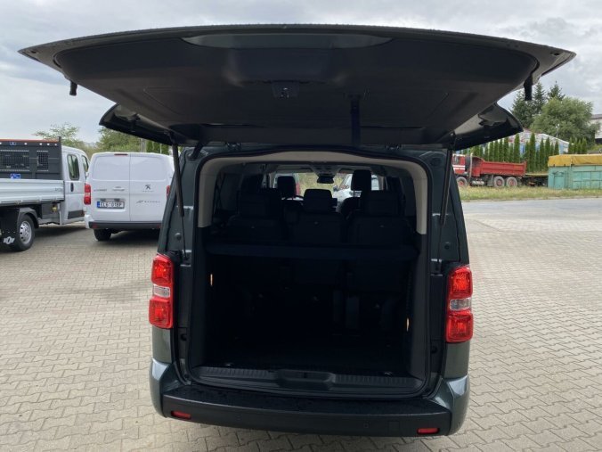 Peugeot Traveller, Peugeot Traveller Allure Long 2.0BlueHDi 180EAT8, barva zelená