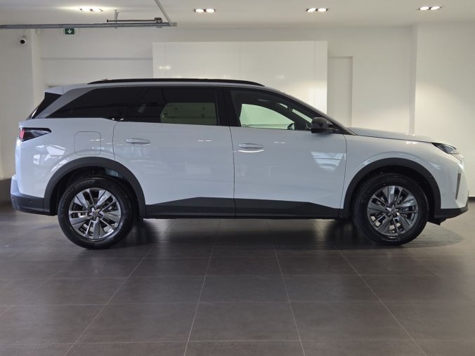 Peugeot 5008, Peugeot 5008 5008 ALLURE Hybrid 145 e-DCS6, barva bílá