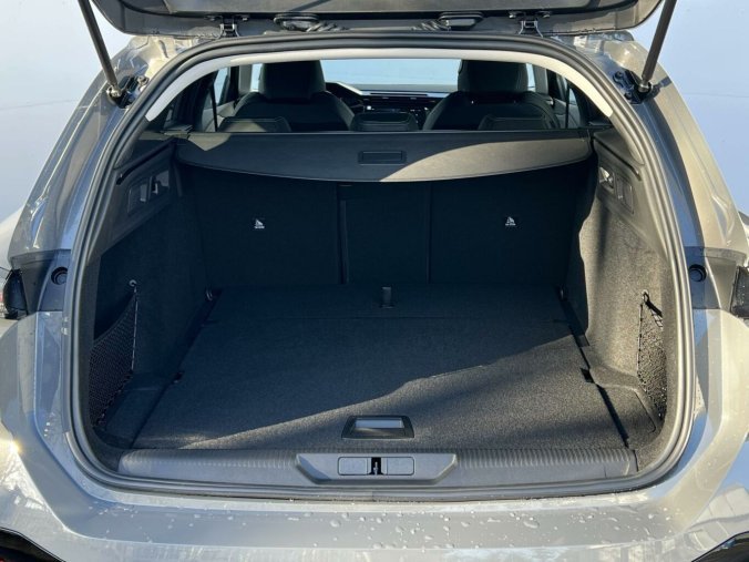 Peugeot 308, Peugeot 308 ALLURE Hybrid e-DCS6 1,2, barva šedá