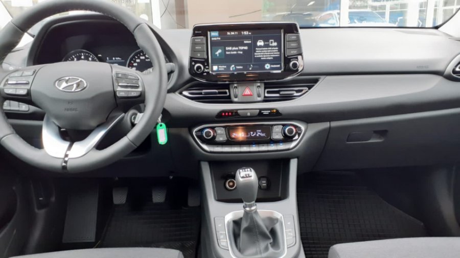 Hyundai i30, 1,0 T-GDI 88 kW MT, barva bronzová