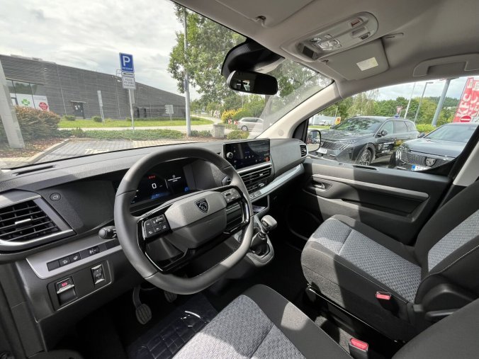 Peugeot Traveller, Peugeot Traveller Traveller Active L3 2.2 BlueHDi 150k MAN6, barva šedá