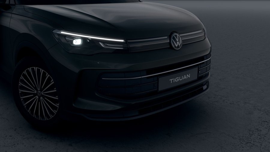 Volkswagen Tiguan, Tiguan People 1,5 eTSI 96 kW mHEV, barva zelená