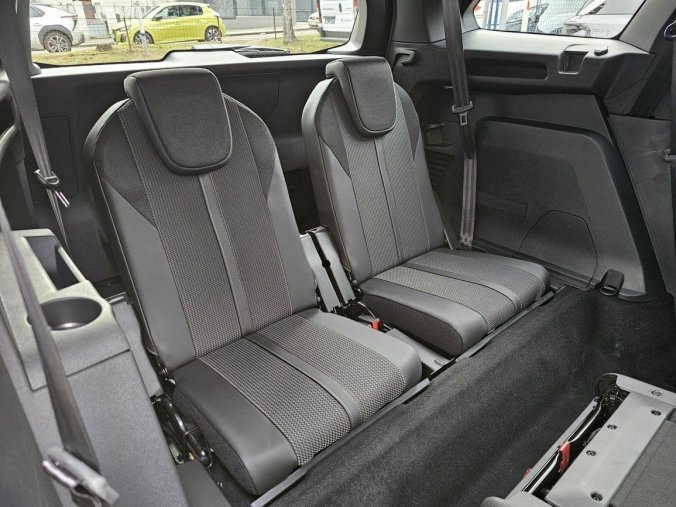Peugeot 5008, Peugeot 5008 ALLURE PACK 1.5 BHDi 130K EAT8, barva bílá
