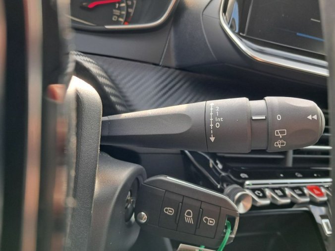 Peugeot 208, Peugeot 208 208 STYLE PureTech 100 S&S, barva bílá