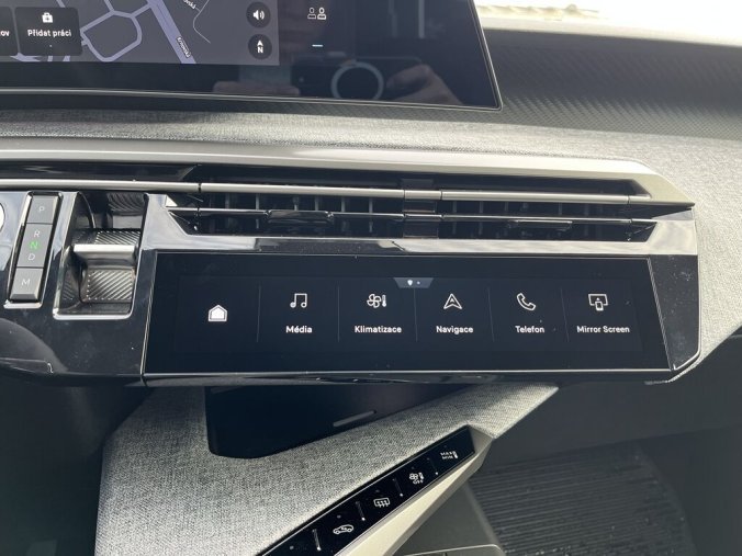 Peugeot 3008, Peugeot 3008 ALLURE Hybrid 145 e-DCS6, barva černá