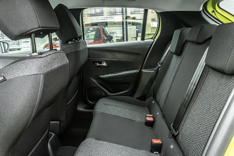 Peugeot 208, Peugeot 208 1,2 STYLE PureTech 100 S&S MAN, barva žlutá