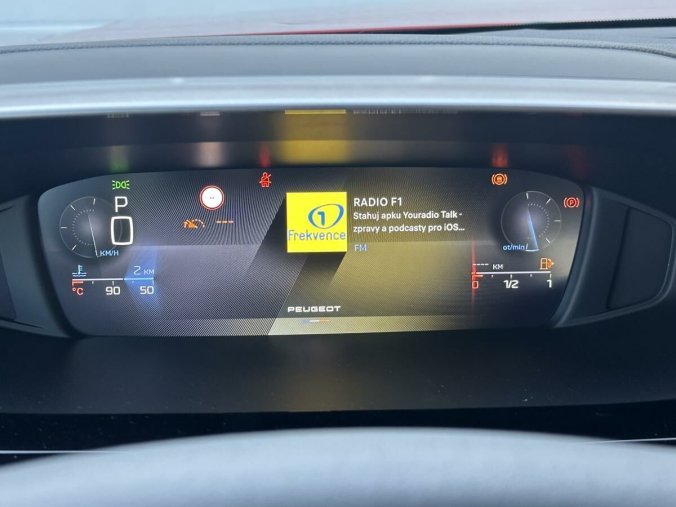 Peugeot 308, Peugeot 308 ALLURE - IHNED K ODBĚRU, barva červená