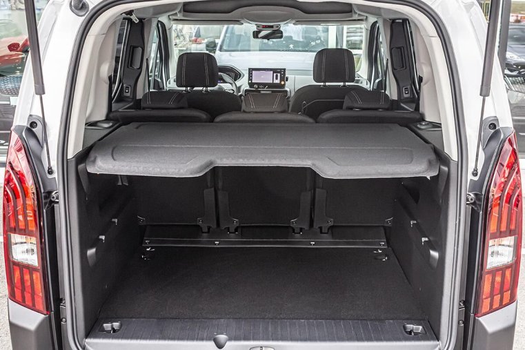 Peugeot Rifter, Peugeot Rifter 1,2   ALLURE PureTech 110 S&S, barva bílá