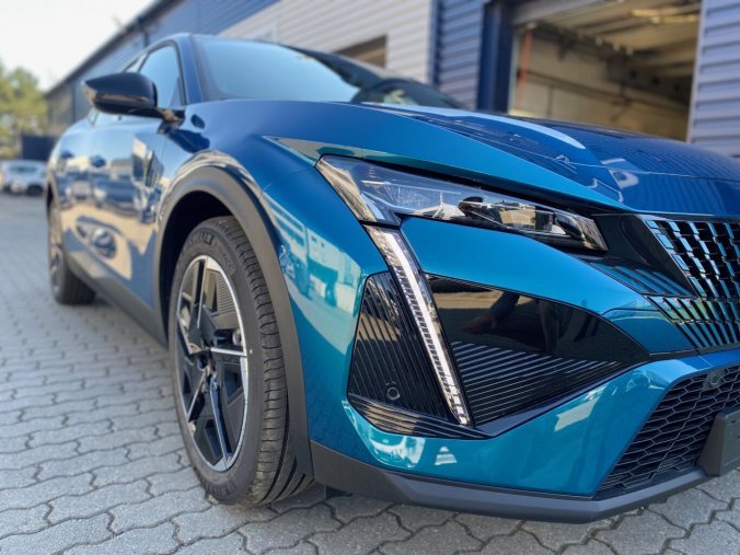 Peugeot 408, Peugeot 408  GT Plug-in HYBRID 225k - 0865, barva modrá