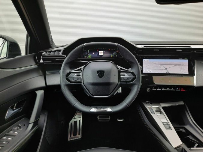 Peugeot 408, Peugeot 408 GT Hybrid 136 e-DCS6, barva modrá