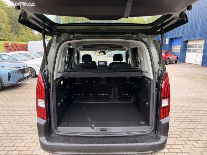 Peugeot Rifter, Peugeot Rifter ALLURE PureTech 110k MAN6, barva zelená