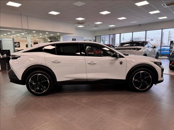 Peugeot 408, Peugeot 408 1,2 GT Hybrid 145 e-DCS6, barva bílá