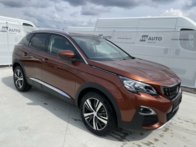 Peugeot 3008, ALLURE 1,2 PureTech 130k MAN6, barva oranžová