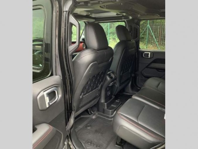 Jeep Wrangler, 2.0T GME Rubicon 8ATX, barva černá