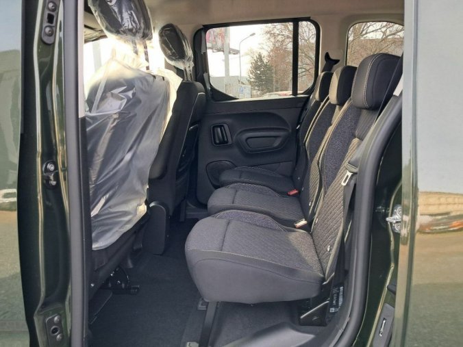 Peugeot Rifter, Peugeot Rifter ALLURE BlueHDi 100 S&S MAN, barva zelená