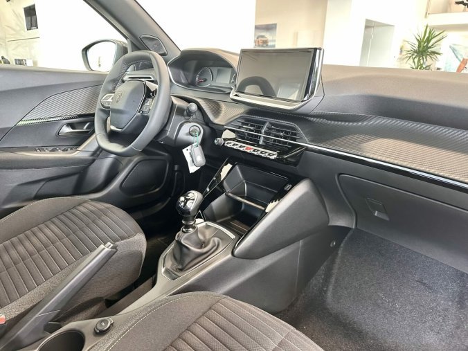 Peugeot 2008, Peugeot 2008 STYLE 100 koní, 7let záruka, barva bílá