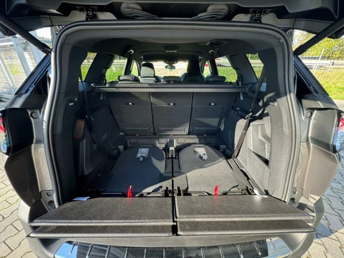 Peugeot 5008, Peugeot 5008 ALLURE PACK BlueHDi 130 EAT 8, barva šedá