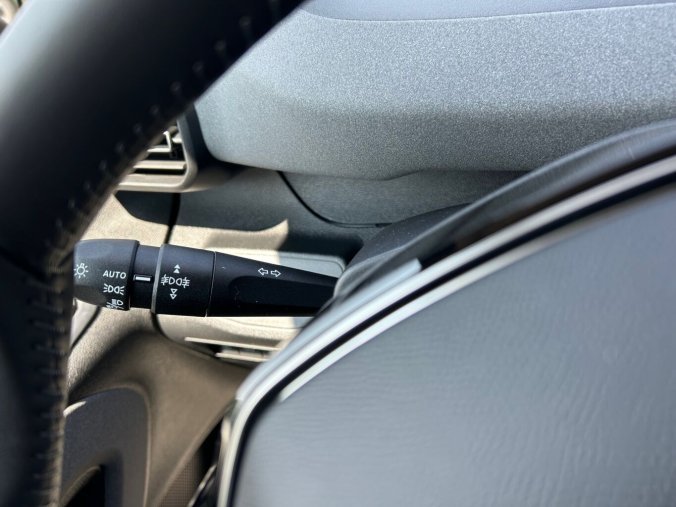 Peugeot Rifter, Peugeot Rifter LONG ALLURE BlueHDi 130 7 MÍST, barva modrá