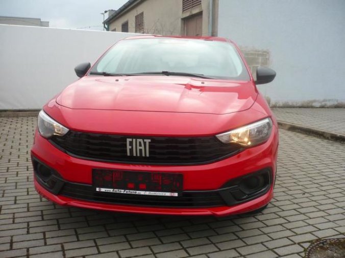 Fiat Tipo, HB 1.0 100k, barva červená