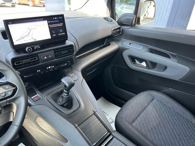Peugeot Rifter, Peugeot Rifter LONG ALLURE BlueHDi 130 7 MÍST, barva modrá