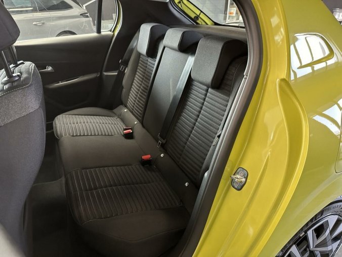 Peugeot 208, Peugeot 208 STYLE PureTech 75 MAN5, barva žlutá