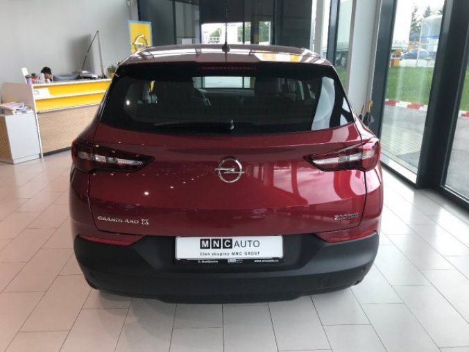 Opel Grandland X, SMILE 1.2T 96kW MT6, barva červená