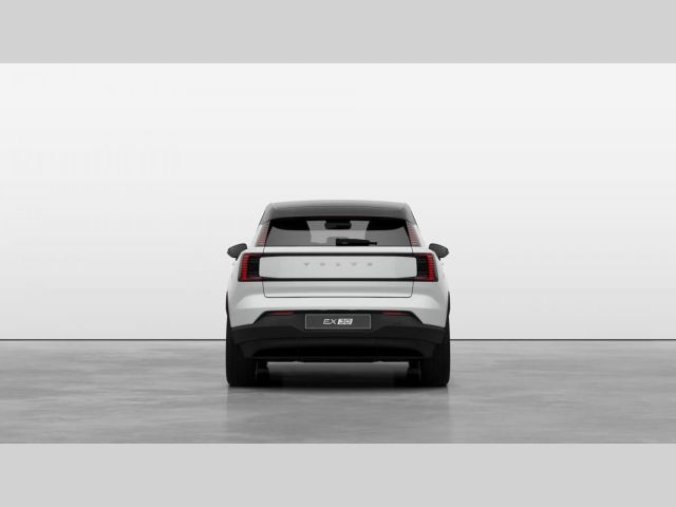 Volvo ex30, Twin Motor Performance Plus 42, barva bílá