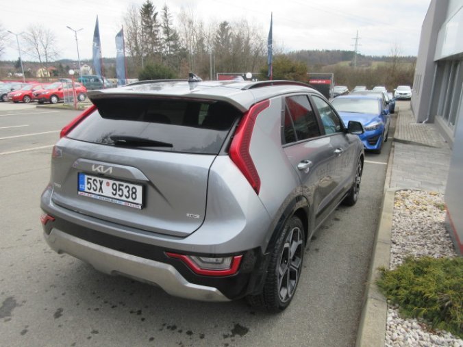 Kia Niro, 1,6 GDi GPF HEV 6DCT PREMIUM, barva šedá