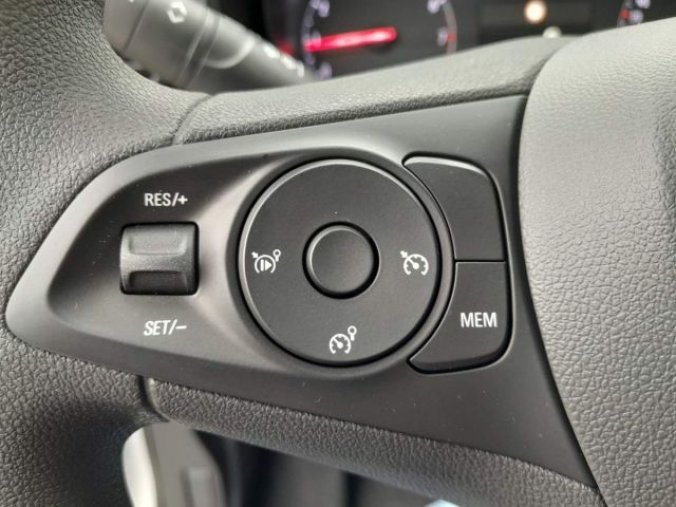 Opel Combo, Life Edition L1H1 standard 1.5, barva bílá