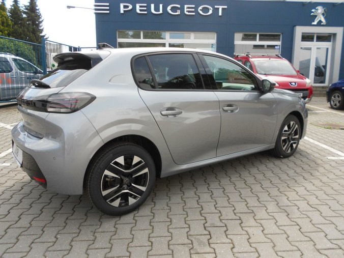 Peugeot 208, Peugeot 208 ALLURE Elektromotor 115 kW / 1, barva oranžová