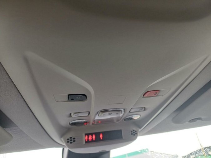 Peugeot Rifter, Peugeot Rifter ALLURE 1.5 BlueHDi 130k, barva zelená