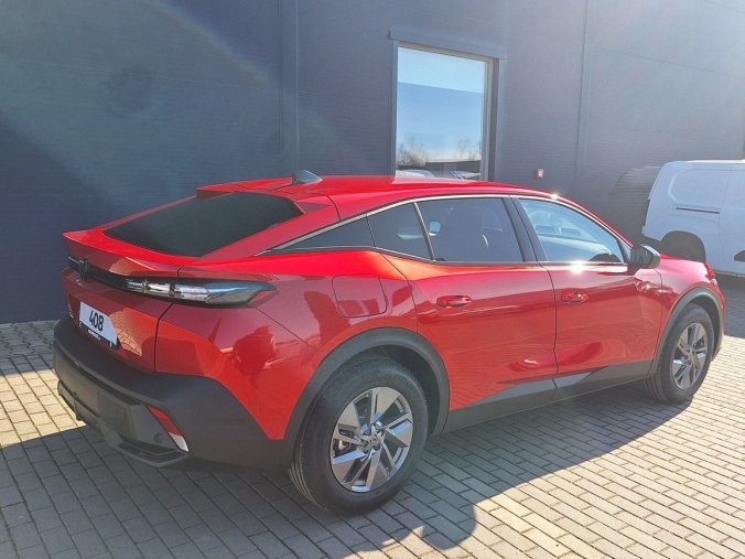 Peugeot 408, Peugeot 408 ALLURE Hybrid 136 e-DCS6, barva červená