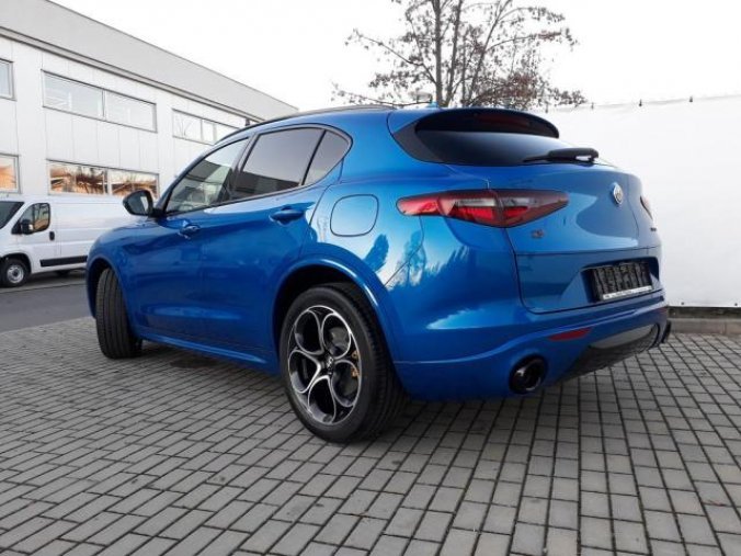 Alfa Romeo Stelvio, Veloce 4x4 2,0 280PS,nový mod., barva modrá