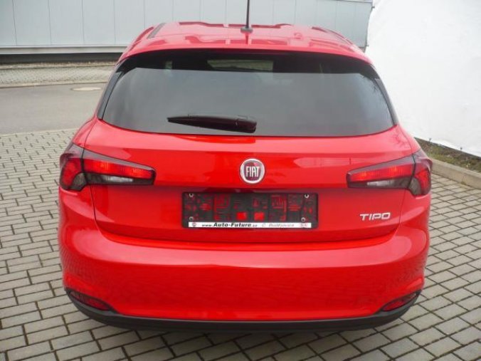 Fiat Tipo, HB 1.0 100k, barva červená