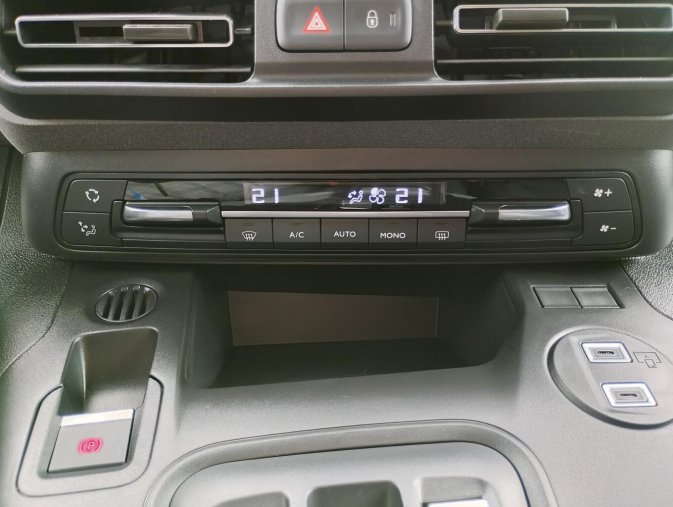 Peugeot Rifter, Peugeot Rifter LONG GT BHDi 130 EAT8, barva šedá